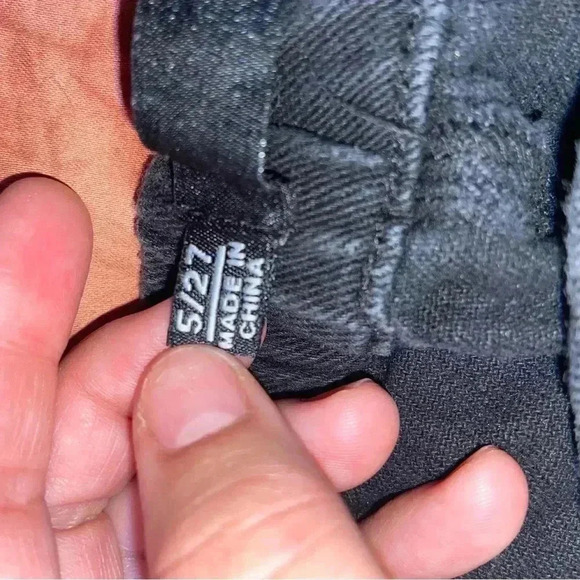 BBJ Women’s Junior’s Size 5 Black Chained Joggers - Picture 4 of 6